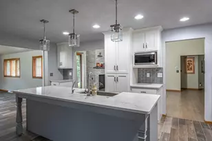 W6517 Greenwood Ct, Greenville, WI 54942 - Photo 5