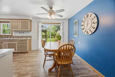 824 W Cecil Street, Neenah, WI 54956 - Photo 7