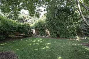 422 Bosworth Ln, Neenah, WI 54956 - Photo 9