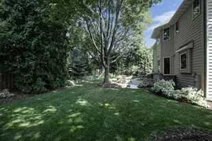 422 Bosworth Ln, Neenah, WI 54956 - Photo 11