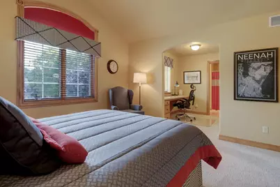 422 Bosworth Lane, Neenah, WI 54956 - Photo 35