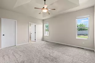 1897 Meadowland Ct, Green Bay, WI 54311 - Photo 11