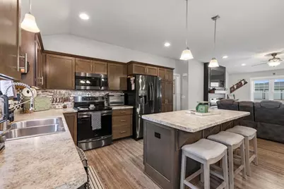 918 Taft Lane, Waupun, WI 53963 - Photo 9