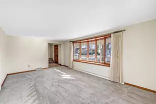 1082 Kenwood St, Green Bay, WI 54304 - Photo 19