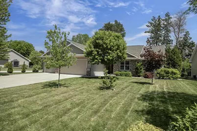 4800 N Indigo Lane, Appleton, WI 54913 - Photo 3