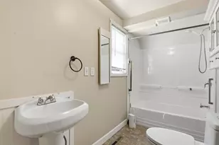 521 E Calumet St, Appleton, WI 54915 - Photo 9