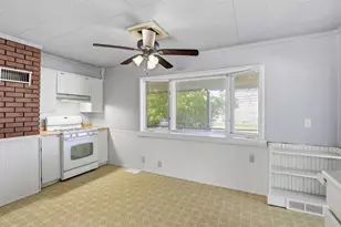 521 E Calumet St, Appleton, WI 54915 - Photo 7