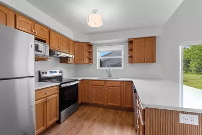 1091 Stillmeadow Lane, Menasha, WI 54952 - Photo 9