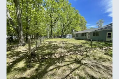 2601 W 2nd Avenue, Gladstone, MI 49837 - Photo 51