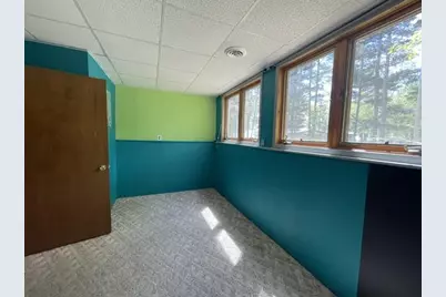 2601 W 2nd Avenue, Gladstone, MI 49837 - Photo 37