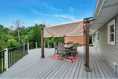 2687 Vissers Court, Green Bay, WI 54313 - Photo 5