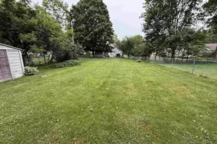 102 N Clinton Ave, Clintonville, WI 54929 - Photo 23