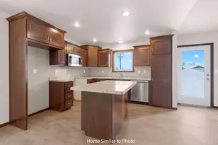 1752 Betty Jean Ln, Green Bay, WI 54313 - Photo 9