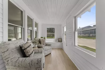 825 Crooks Street, Green Bay, WI 54301 - Photo 7
