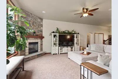 2690 Prairie Garden Trail, Green Bay, WI 54313 - Photo 17