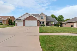 2690 Prairie Garden Trail, Green Bay, WI 54313 - Photo 75