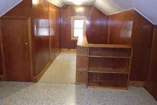 89 Torrey St, Clintonville, WI 54929 - Photo 9