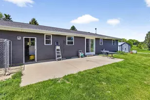 N978 N Rd, Hortonville, WI 54944 - Photo 41