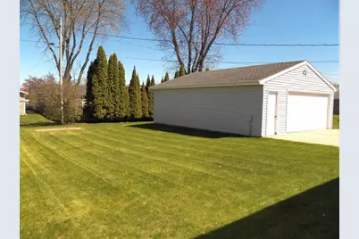 941 S 41st Street, Manitowoc, WI 54220 - Photo 21