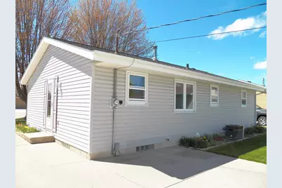 941 S 41st Street, Manitowoc, WI 54220 - Photo 23