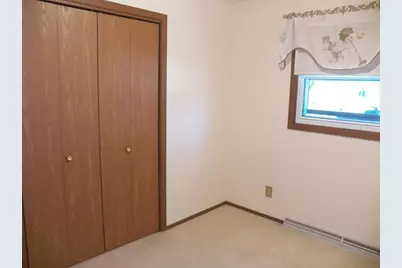 941 S 41st Street, Manitowoc, WI 54220 - Photo 9