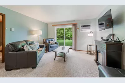1 Altendorf Place #8, Kaukauna, WI 54130 - Photo 3
