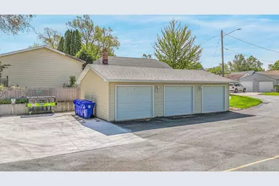 1 Altendorf Place #8, Kaukauna, WI 54130 - Photo 25