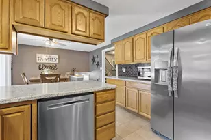 1396 Ponderosa Ave, Green Bay, WI 54313 - Photo 21