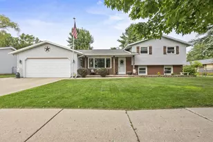 1396 Ponderosa Ave, Green Bay, WI 54313 - Photo 1