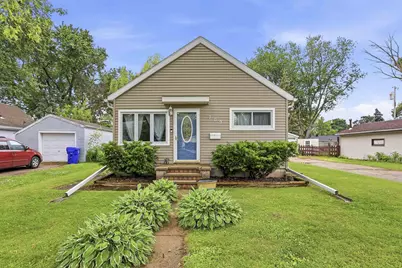 709 E Goodall Street, Appleton, WI 54915 - Photo 1