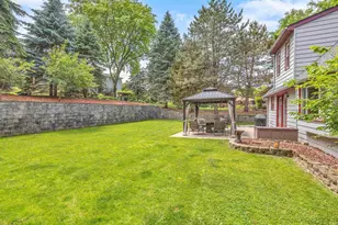 715 Hawthorn Dr, West Bend, WI 53095 - Photo 27
