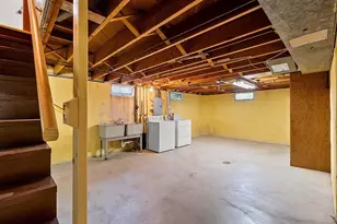 915 Tommark St, Green Bay, WI 54304 - Photo 35