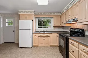 915 Tommark St, Green Bay, WI 54304 - Photo 19
