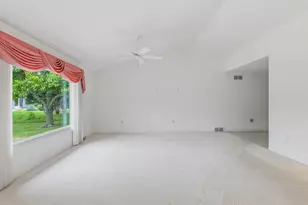 598 Sarah Dr, Fond du Lac, WI 54935 - Photo 5