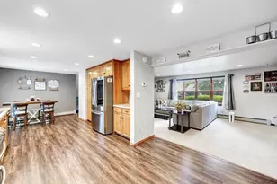 495 Edelweiss Dr, Green Bay, WI 54302 - Photo 7