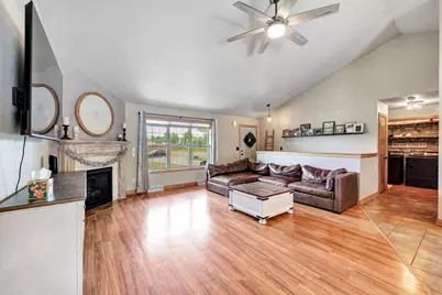 3801 Scotchman Circle, Green Bay, WI 54311 - Photo 3