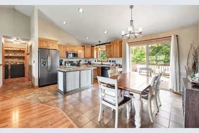 3801 Scotchman Circle, Green Bay, WI 54311 - Photo 7