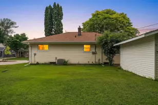 637 E Wilson Ave, Appleton, WI 54915 - Photo 31