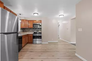 637 E Wilson Ave, Appleton, WI 54915 - Photo 13