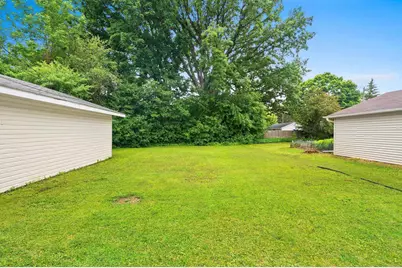 637 E Wilson Avenue, Appleton, WI 54915 - Photo 3