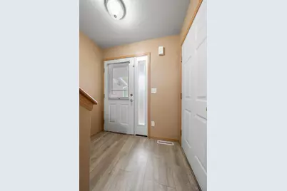 2551 Telluride Trail #F, Green Bay, WI 54313 - Photo 3