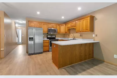 2551 Telluride Trail #F, Green Bay, WI 54313 - Photo 5