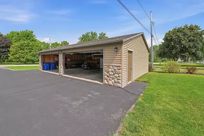 6322 Black Wolf Point Road, Oshkosh, WI 54902 - Photo 43