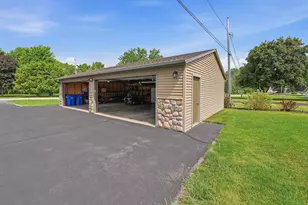 6322 Black Wolf Point Rd, Oshkosh, WI 54902 - Photo 43