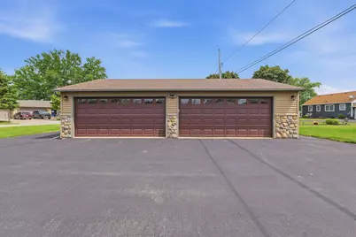 6322 Black Wolf Point Road, Oshkosh, WI 54902 - Photo 45