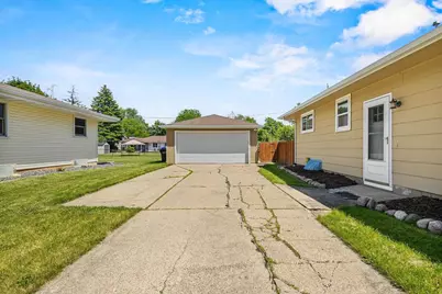 2700 N Lillian Court, Appleton, WI 54911 - Photo 39