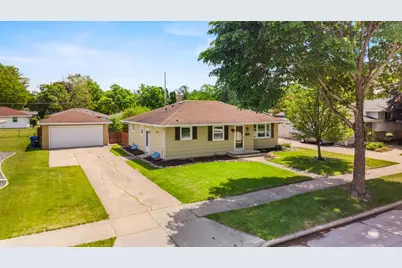 2700 N Lillian Court, Appleton, WI 54911 - Photo 47