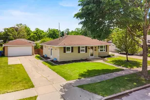 2700 N Lillian Ct, Appleton, WI 54911 - Photo 47