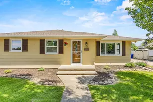2700 N Lillian Ct, Appleton, WI 54911 - Photo 5