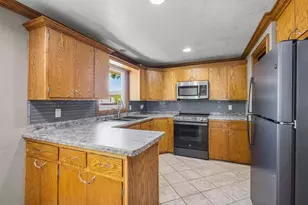 2700 N Lillian Ct, Appleton, WI 54911 - Photo 15